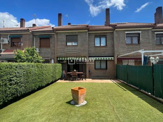 Villa en venta en Humanes De Madrid
