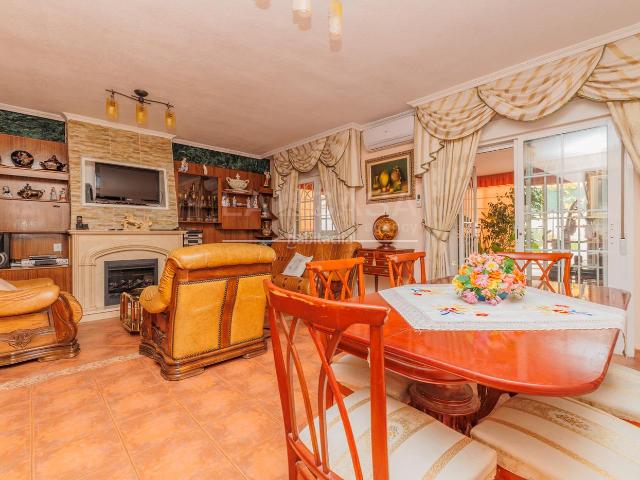 Villa en venta en Humanes De Madrid