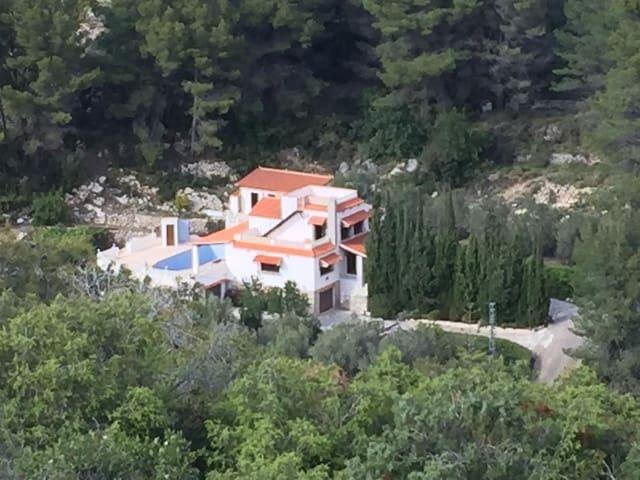 Villa en venta en Xaló, Urbanización Solana Park