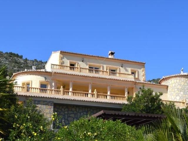 Villa en venta en Xaló, Urbanización Solana Park