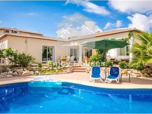 Chalet en venta en Adsubia, Valencia