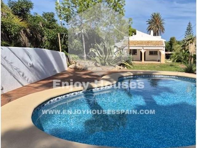 Villa en venta en Jávea, Turisol