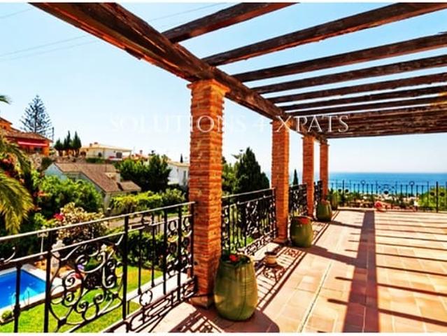 Chalet en venta en La Cala del Moral, La Axarquía