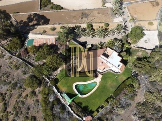 Chalet en venta en La Camella, Arona