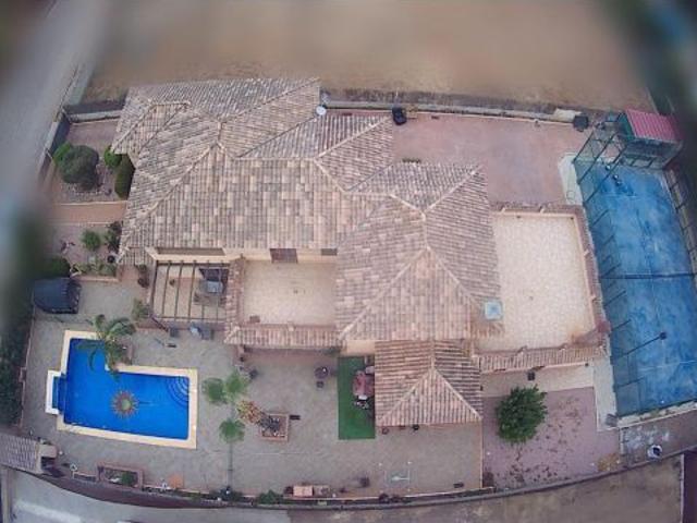 Casa en venta en La Carlota, Andalucía
