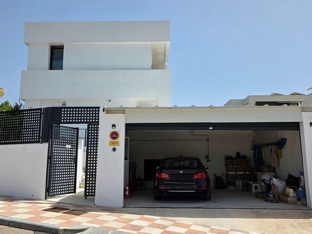 Chalet en venta en San Luis de Sabinillas, Costa del Sol Occidental
