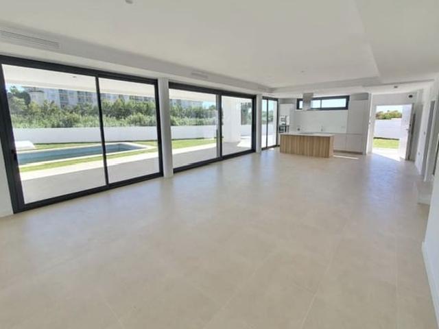 Chalet en venta en San Luis de Sabinillas, Costa del Sol Occidental