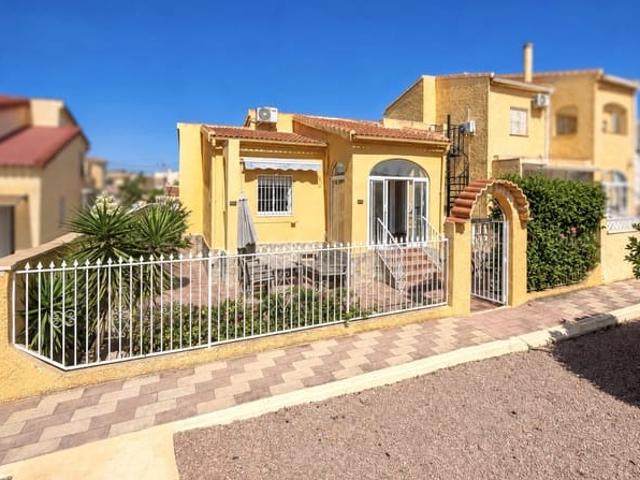 Chalet en venta en Regs del Porvenir, Elx / Elche