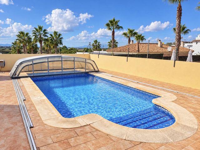 Chalet en venta en Regs del Porvenir, Elx / Elche