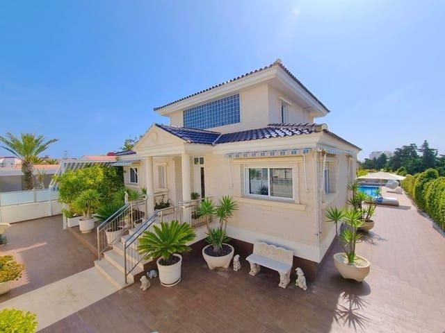 Villa en venta en La Mata, La Mata