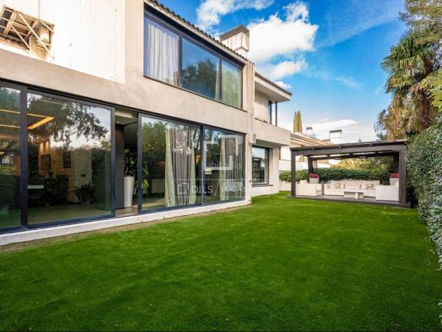 Chalet en venta en Hortaleza, Madrid