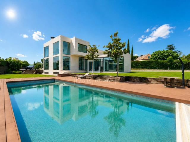Chalet en venta en Hortaleza, Madrid