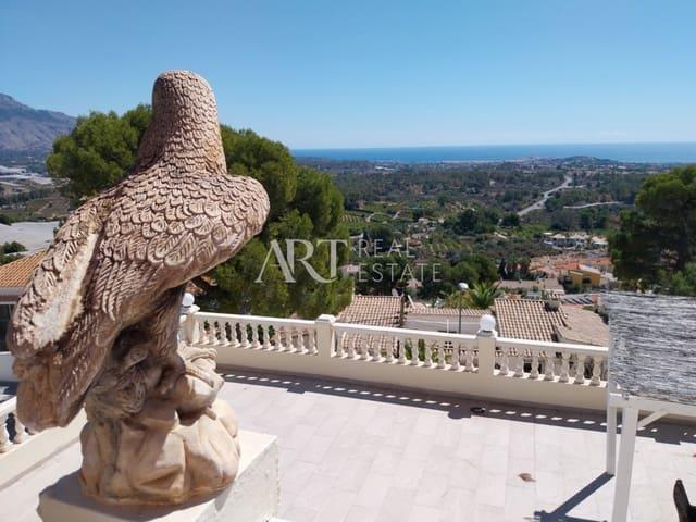 Villa en venta en La Nucia