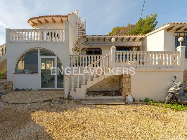 Villa en venta en La Nucia