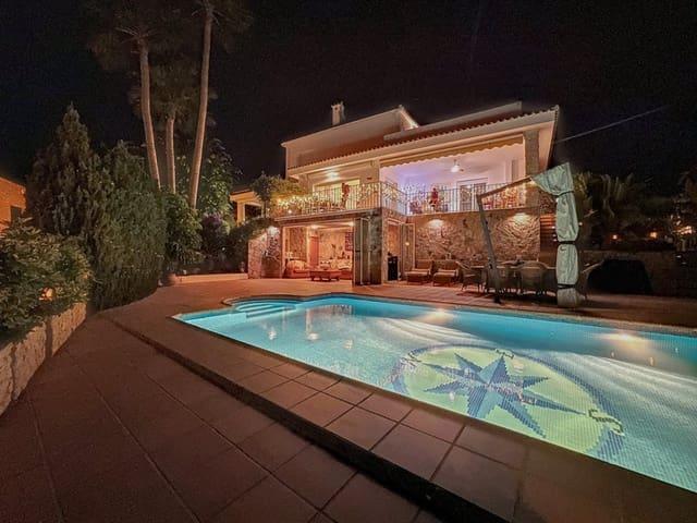 Chalet en venta en La Nucia, Valencia