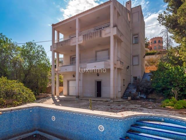 Chalet en venta en La Nucia, Valencia