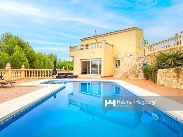 Villa en venta en La Nucia