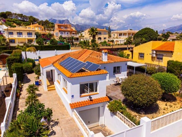 Villa en venta en La Nucia