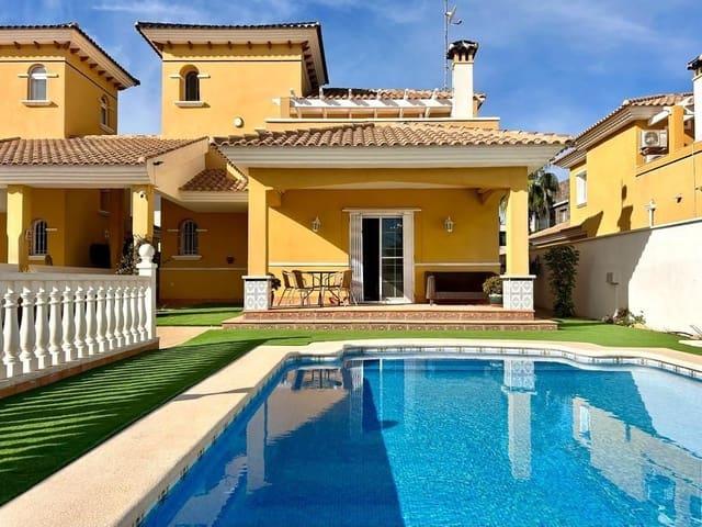 Chalet en venta en Urbanización La Zenia II, el Baix Segura / La Vega Baja