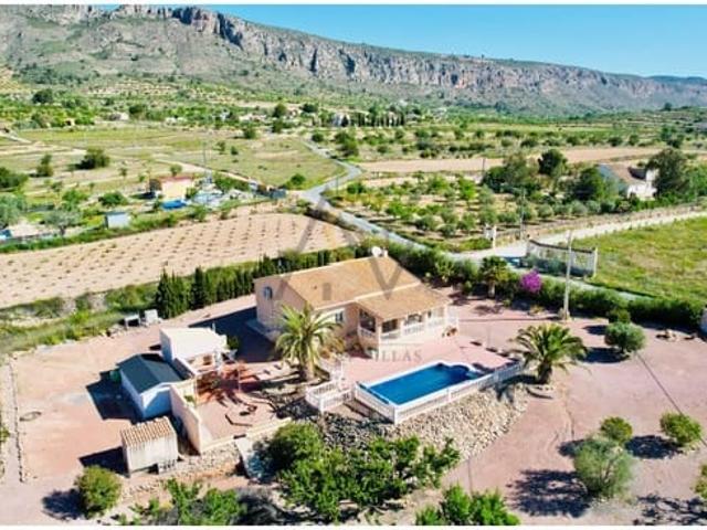 Chalet en venta en Cases de l'Ombria, el Vinalopó Mitjà / El Vinalopó Medio
