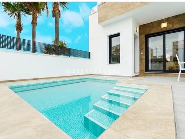 Chalet en venta en Baños de Europa, el Baix Segura / La Vega Baja