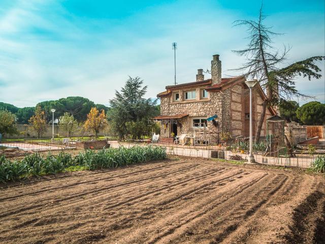 Chalet en venta en Laguna De Duero, Castilla y León