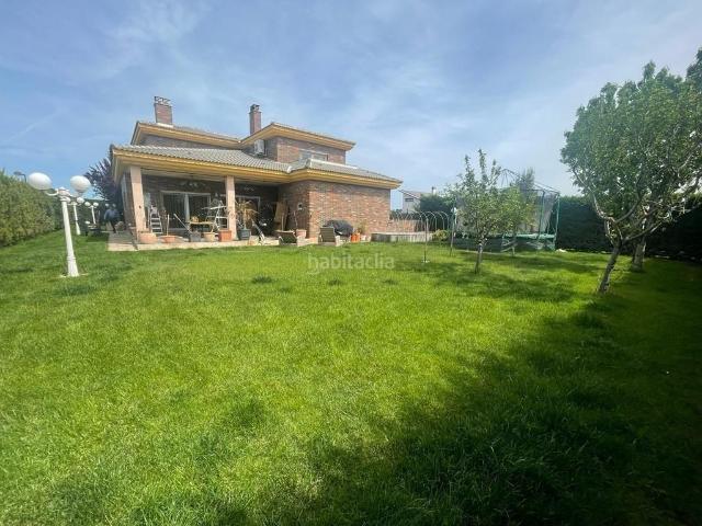 Chalet en venta en Laguna De Duero, Castilla y León