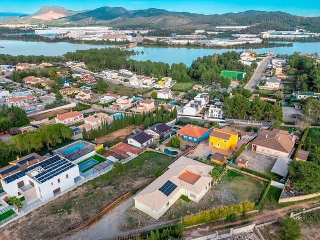 Chalet en venta en l'Alcalatén, Valencia