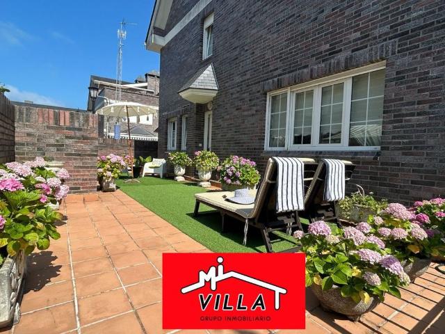 Chalet en venta en Laredo