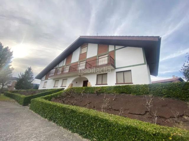 Chalet en venta en Larrabetzu, Guipúzcoa