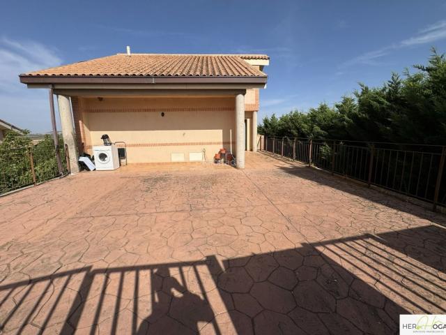 Chalet en venta en Layos, Toledo
