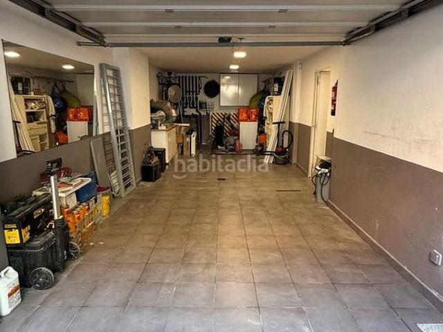 Villa en venta en Leganés, Flores