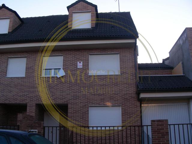 Villa en venta en Leganés, Flores