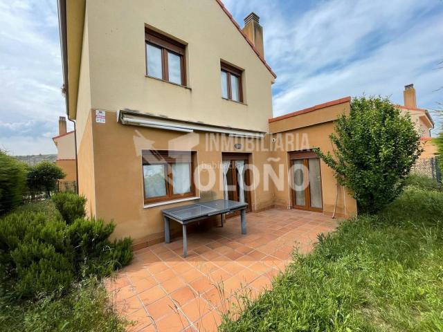 Chalet en venta en Leiva, La Rioja