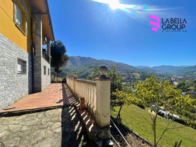 Chalet en venta en El Corraón, Lena
