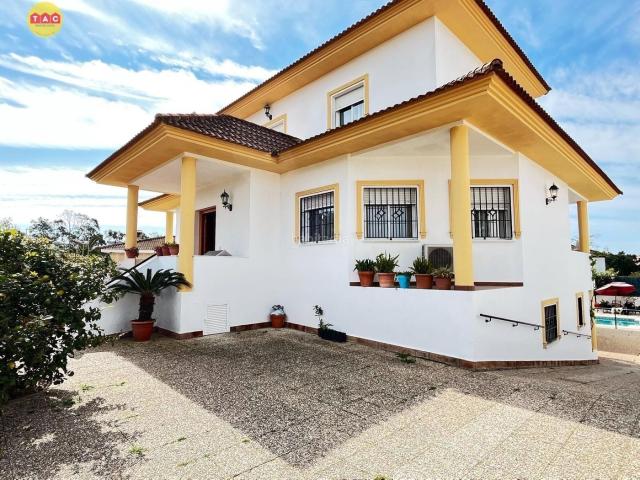 Chalet en venta en Lepe, Huelva