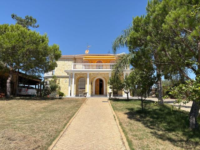 Chalet en venta en Lepe, Huelva