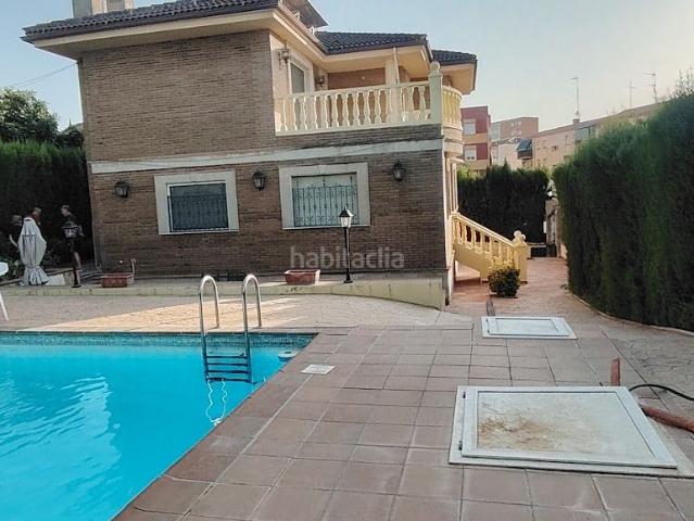 Chalet en venta en Linares, Andalucía