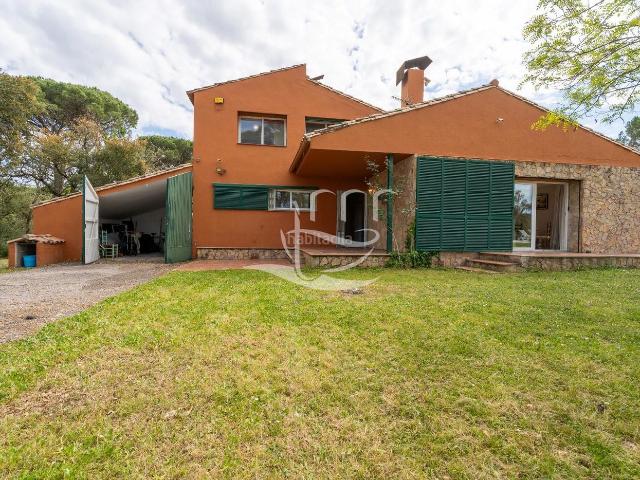 Chalet en venta en Cantallops, Gironès