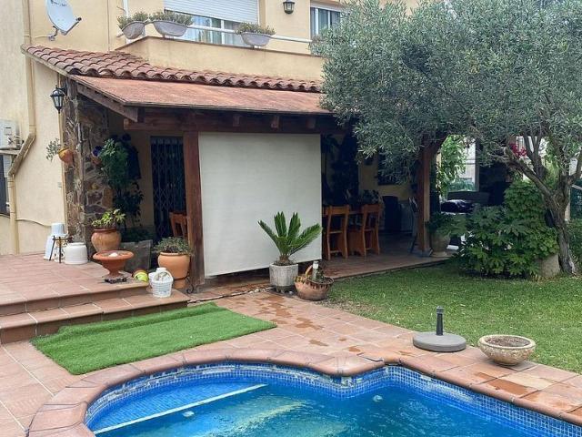 Chalet en venta en Mont-rei, Gironès