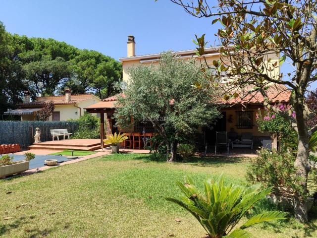 Chalet en venta en Mont-rei, Gironès