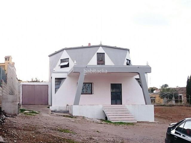Chalet en venta en Llombai, Valencia