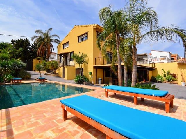 Chalet en venta en Llombai, Valencia