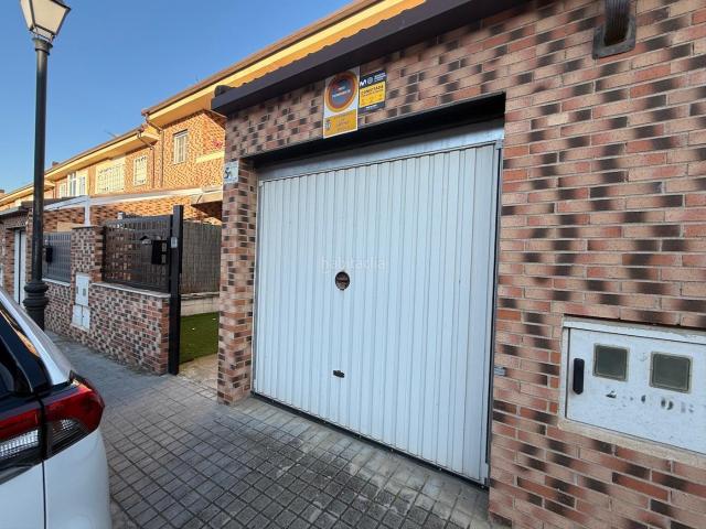 Villa en venta en Loeches