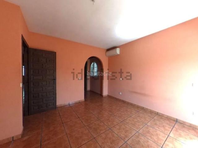 Chalet en venta en Loeches, Madrid