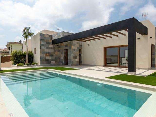Chalet en venta en Urbanización la Florida, el Baix Segura / La Vega Baja