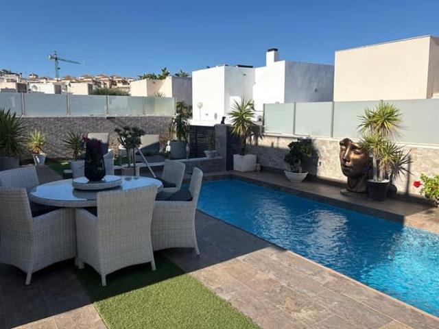 Chalet en venta en Villa Martín, el Baix Segura / La Vega Baja