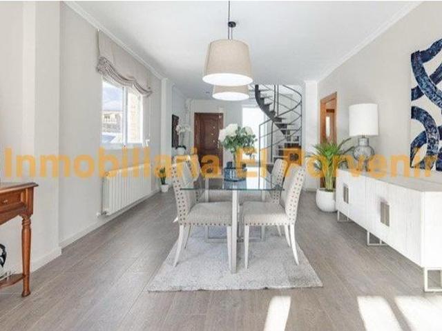 Casa en venta en Santa Apolonia, l'Horta Sud