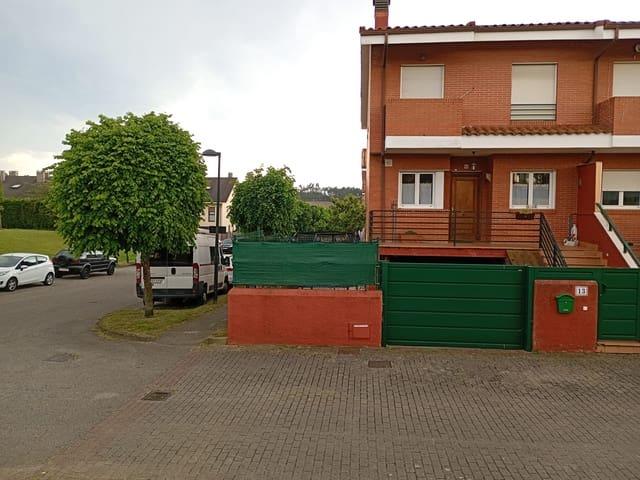 Chalet en venta en Llanera, Asturias