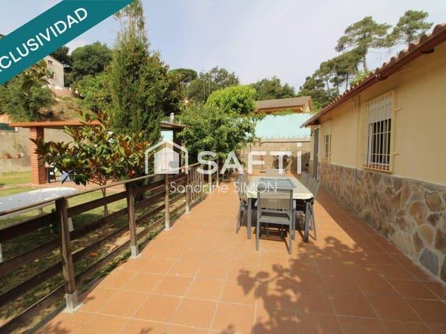 Villa en venta en Maçanet De La Selva